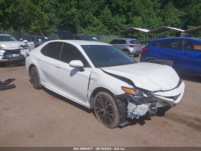 TOYOTA CAMRY 2018