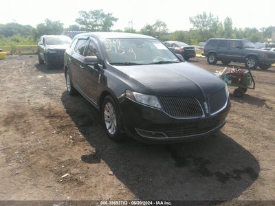 LINCOLN MKT 2014