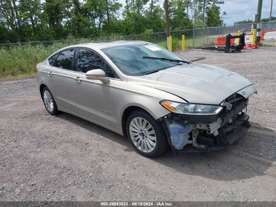 FORD FUSION HYBRID 2015