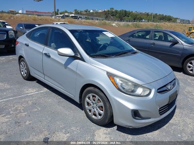 HYUNDAI ACCENT 2012