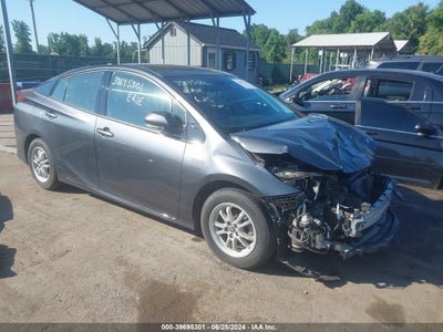 TOYOTA PRIUS PRIME 2017