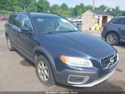 VOLVO XC70 2011