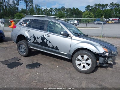 SUBARU OUTBACK 2010