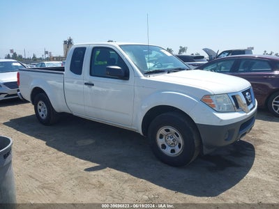 NISSAN FRONTIER 2015