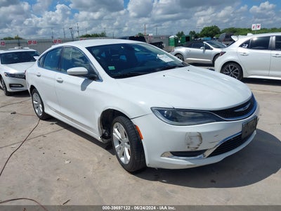 CHRYSLER 200 2015