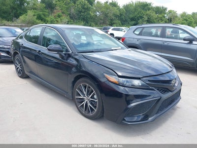 TOYOTA CAMRY 2023