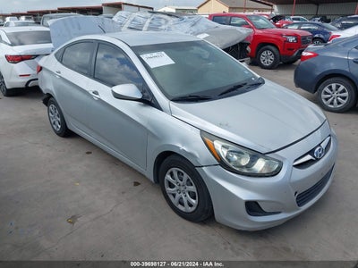 HYUNDAI ACCENT 2013