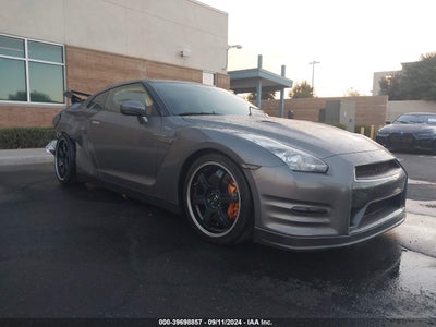 NISSAN GT-R 2013