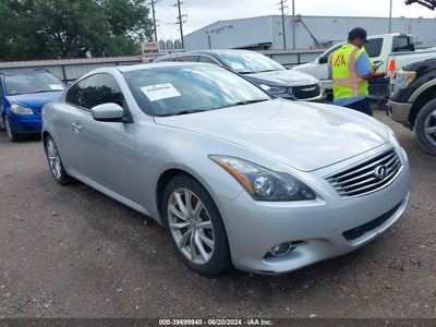 INFINITI JOURNEY 2013