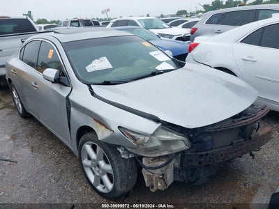 NISSAN MAXIMA 2014