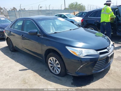 TOYOTA CAMRY 2017
