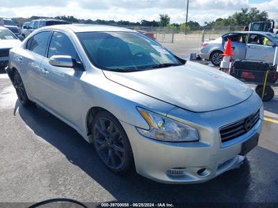NISSAN MAXIMA 2014