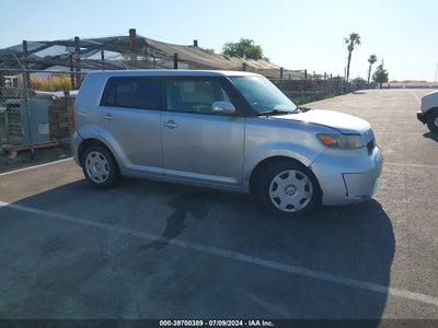 SCION XB 2010