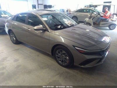 HYUNDAI ELANTRA HYBRID 2024