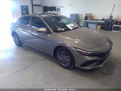 HYUNDAI ELANTRA HYBRID 2024