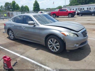 INFINITI M37 2012