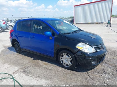 NISSAN VERSA 2011