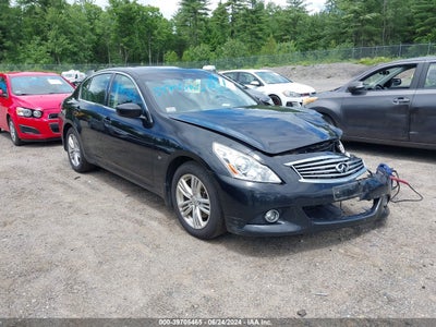 INFINITI Q40 2015