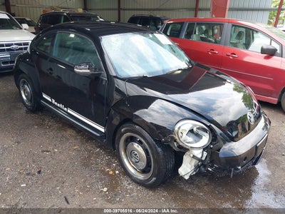 VOLKSWAGEN BEETLE 2012