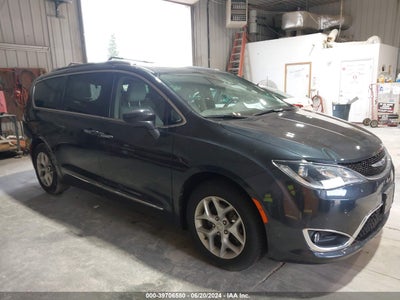 CHRYSLER PACIFICA 2019