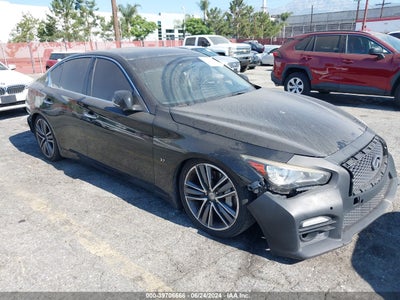 INFINITI Q50 2015