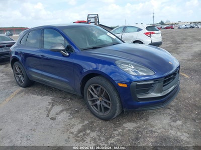 PORSCHE MACAN 2023