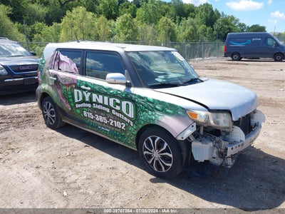 SCION XB 2013