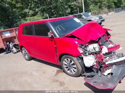 SCION XB 2013
