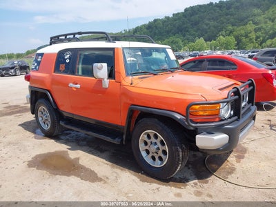 TOYOTA FJ CRUISER 2013