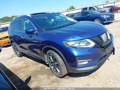 NISSAN ROGUE 2017
