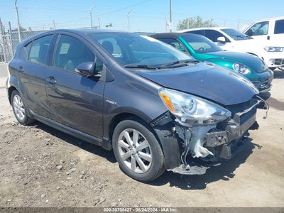 TOYOTA PRIUS C 2017