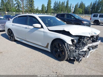 BMW 750I 2016