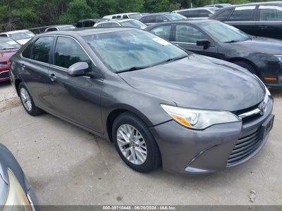 TOYOTA CAMRY 2016