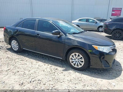 TOYOTA CAMRY 2012