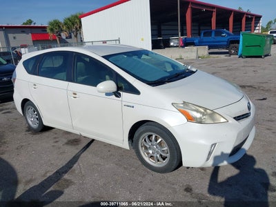 TOYOTA PRIUS V 2012