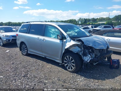 TOYOTA SIENNA 2020