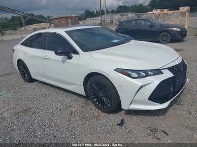 TOYOTA AVALON HYBRID 2020