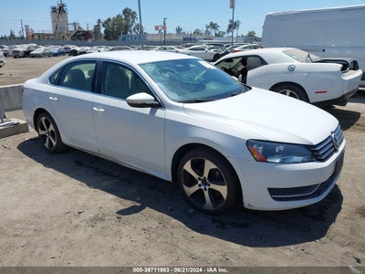 VOLKSWAGEN PASSAT 2012