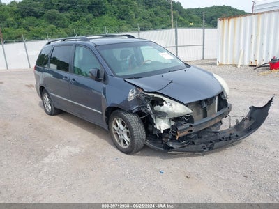 TOYOTA SIENNA 2006