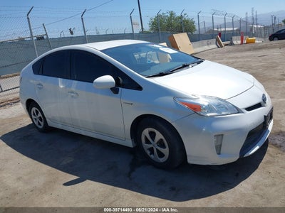 TOYOTA PRIUS 2015