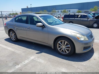 INFINITI JOURNEY 2009