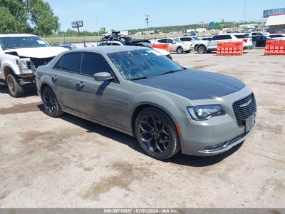 CHRYSLER 300 2019