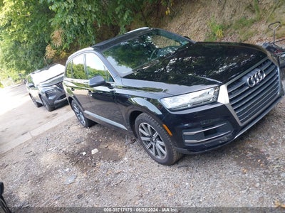 AUDI Q7 2017