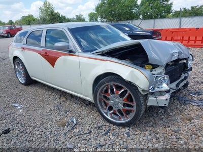 DODGE MAGNUM 2005