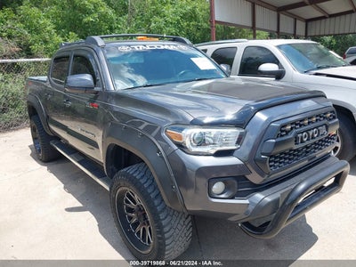 TOYOTA TACOMA 2017