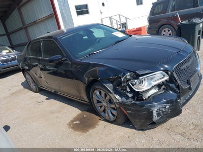 CHRYSLER 300 2016