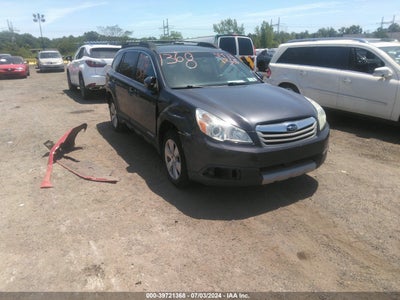 SUBARU OUTBACK 2011
