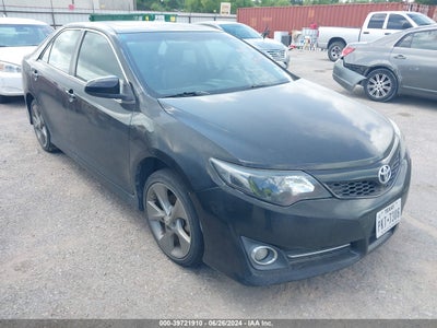 TOYOTA CAMRY 2012
