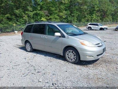 TOYOTA SIENNA 2008