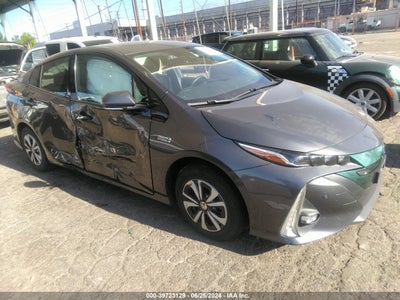TOYOTA PRIUS PRIME 2017